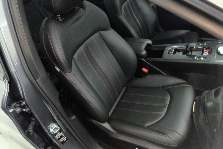 广汽传祺 影豹 2023款 270T DCT J16版局部细节41