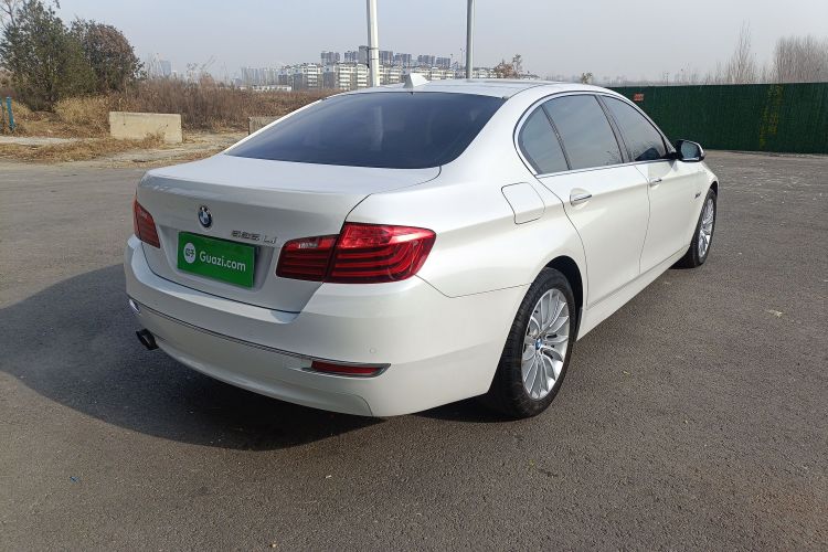 宝马5系 2014款 525Li 豪华设计套装车身外观6005