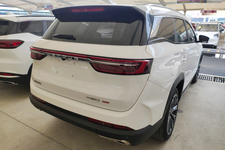 捷途X90 PRO 2024款 2.0T DCT豪华版 5座车身外观7