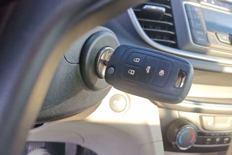 别克 英朗 2015款 15N 手动精英型中控内饰7001