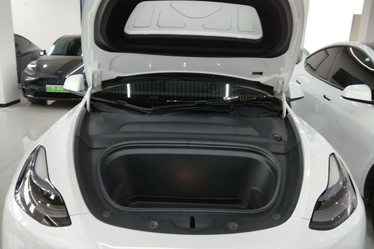 特斯拉 Model Y 2022款 改款 长续航全轮驱动版局部细节24