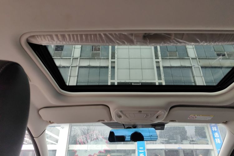 福特 福克斯 2018款 三厢经典 1.6L 自动风尚型智行版中控内饰22