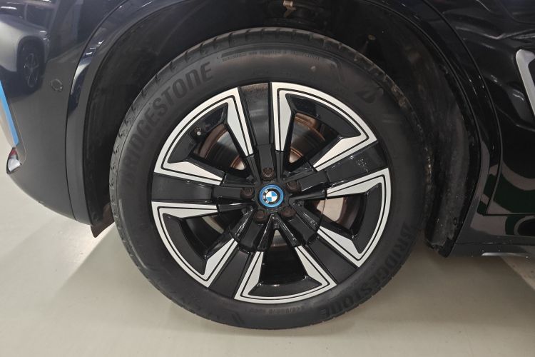 宝马iX3 2022款 领先型车身外观6007