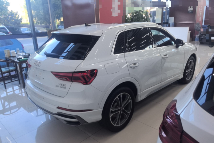 奥迪Q3 2023款 改款 40 TFSI 时尚动感型车身外观7