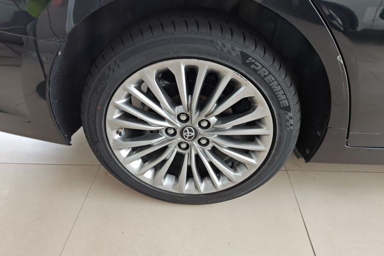 丰田 亚洲龙 2019款 双擎 2.5L XLE尊贵版 国VI车身外观6008