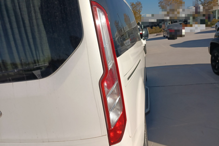 福特 途睿欧 2017款 2.0T 自动精英版车身外观9