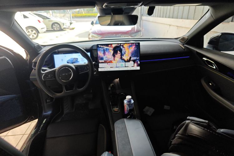 领克03 2025款 1.5TD DCT冠军版Pro中控内饰12