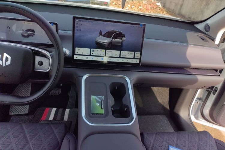 零跑汽车 零跑C16 2026款 纯电 630激光雷达智尊版 5座局部细节16