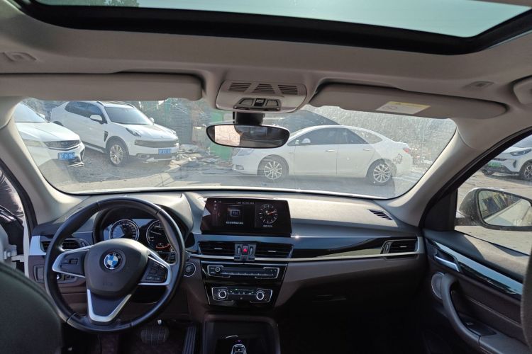 宝马X1 2021款 sDrive20Li 时尚型中控内饰22