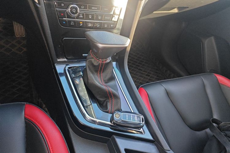 启辰D60 2018款 1.6L CVT智联精英版局部细节18