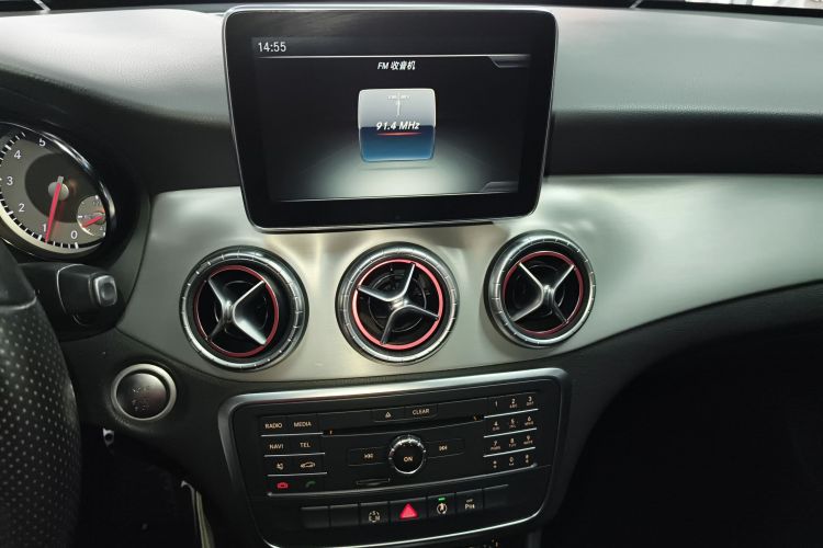 奔驰CLA 2015款 CLA 220 4MATIC局部细节16