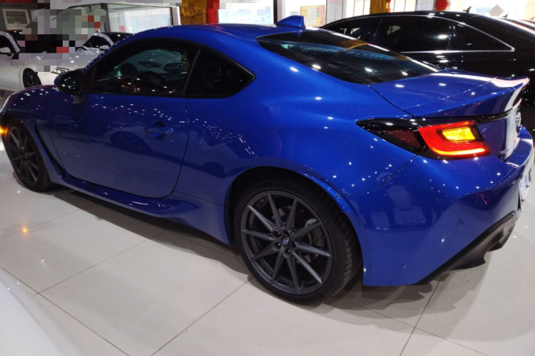 斯巴鲁BRZ 2022款 2.4L 手动版车身外观4
