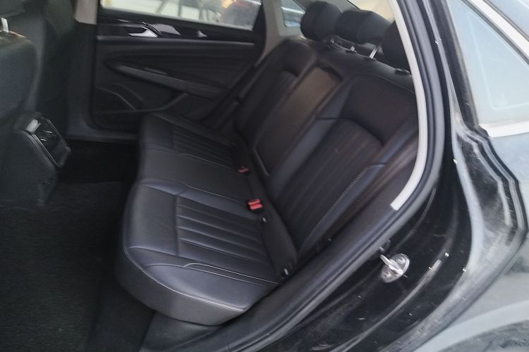 大众 帕萨特 2022款 280TSI 商务版中控内饰21