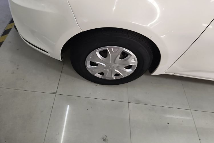 名爵3 2016款 1.3L AMT舒适版车身外观6007