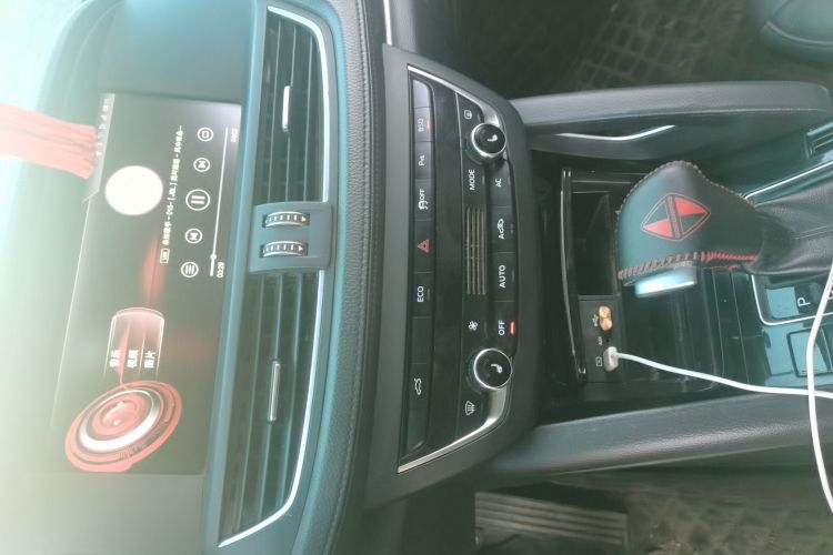 宝沃BX7 2018款 28T 两驱质享型 5座 国VI中控内饰16