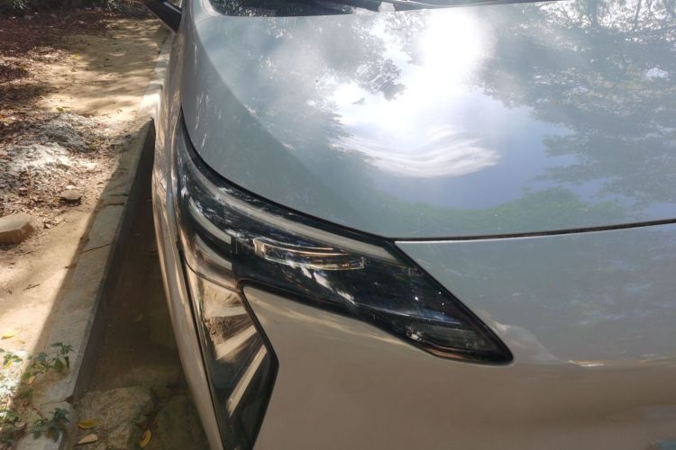 埃安 AION Y 2022款 Plus 70 智领版车身外观8