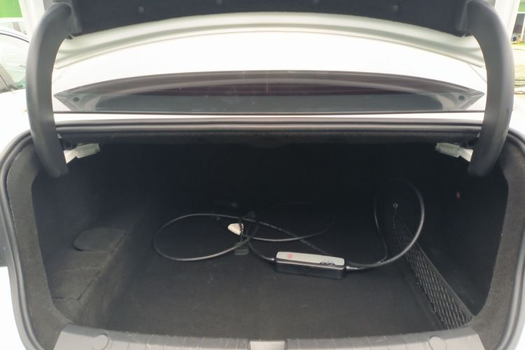 比亚迪 秦PLUS 2023款 冠军版 DM-i 120KM领先型机舱底盘23