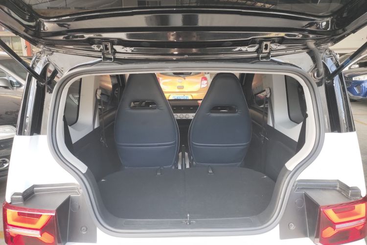 五菱汽车 宏光MINIEV 2022款 GAMEBOY 300km 玩咖款 磷酸铁锂机舱底盘23