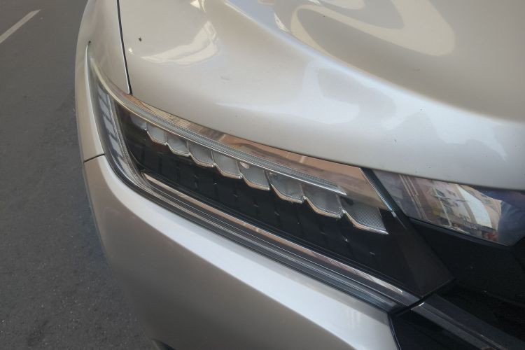 本田UR-V 2017款 370TURBO 两驱尊贵版 国V车身外观6006