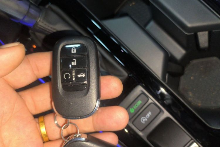 本田 英仕派 2025款 260TURBO 精逸版中控内饰7001