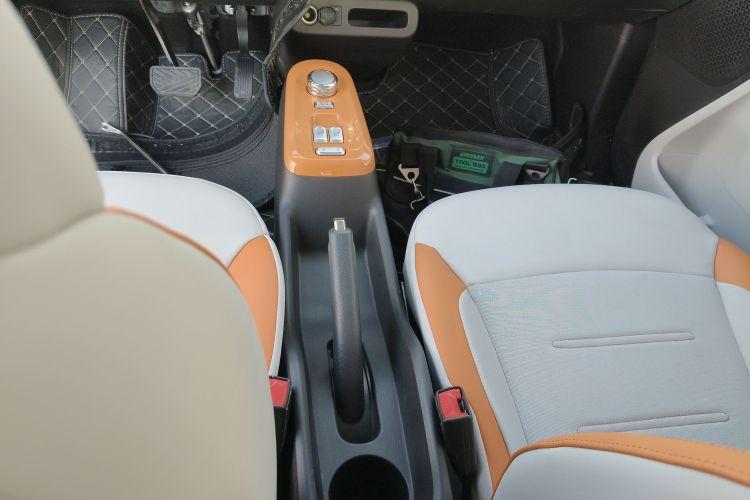 长安启源 长安Lumin 2023款 205km 香沁款中控内饰18