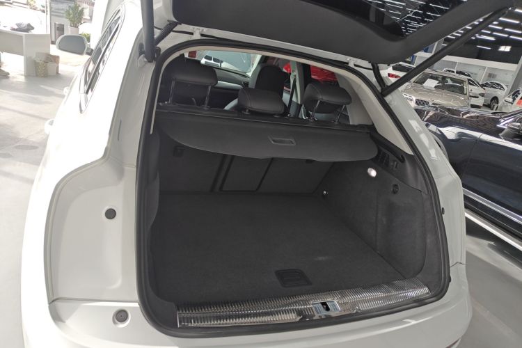 奥迪Q3 2018款 30周年年型 30 TFSI 风尚型局部细节23