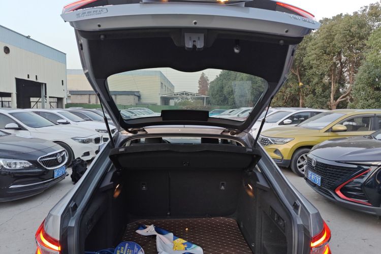 斯柯达 速派 2019款 TSI280 DSG舒适版机舱底盘23