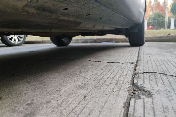 日产 逍客 2016款 2.0L CVT精英版局部细节9004