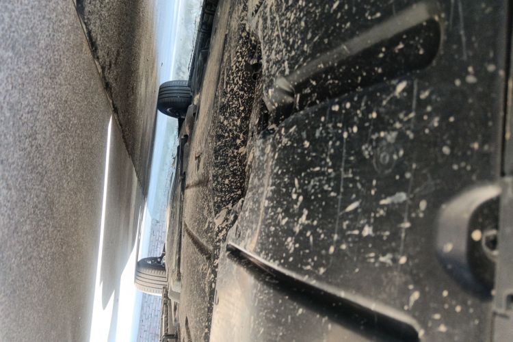 丰田 汉兰达 2024款 2.5L智能电混双擎四驱尊贵版 7座局部细节9008