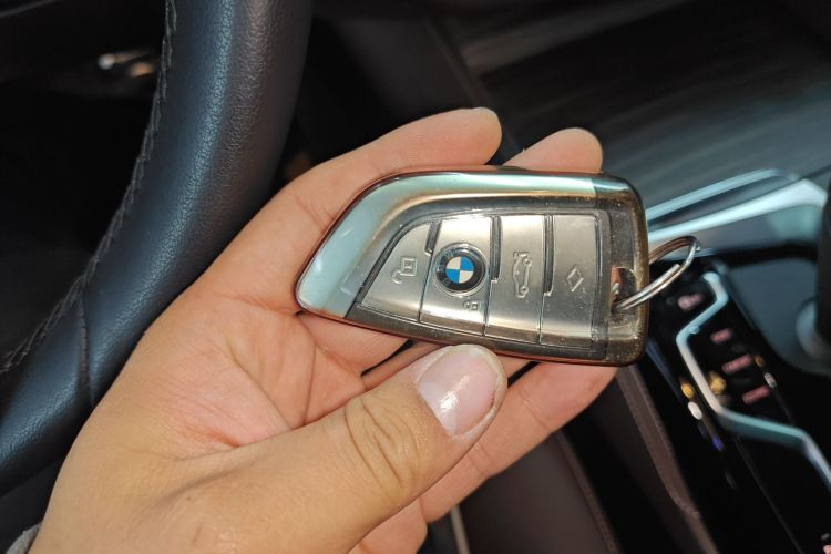 宝马5系 2023款 530Li 领先型 豪华套装中控内饰11