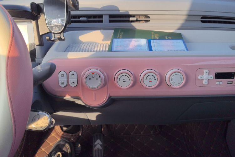 奔腾小马 2025款 222km 灵动马局部细节16