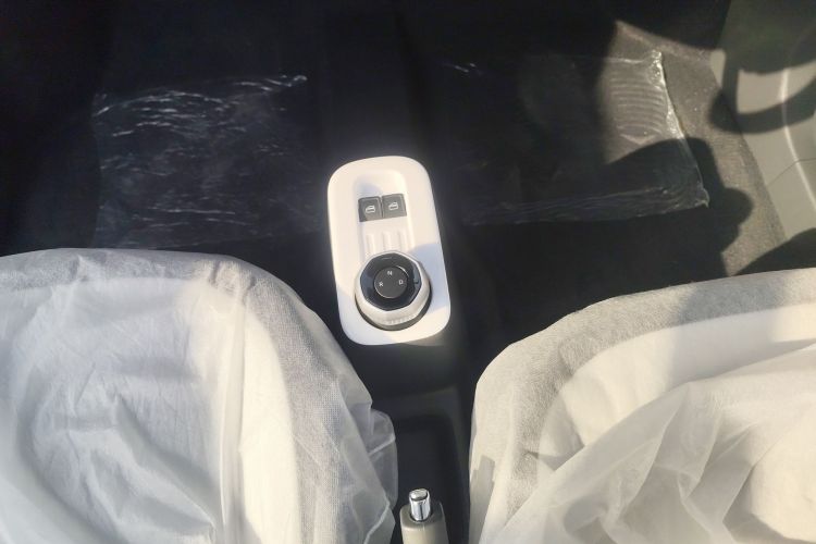 吉利银河 熊猫 2025款 210km 元气熊中控内饰18