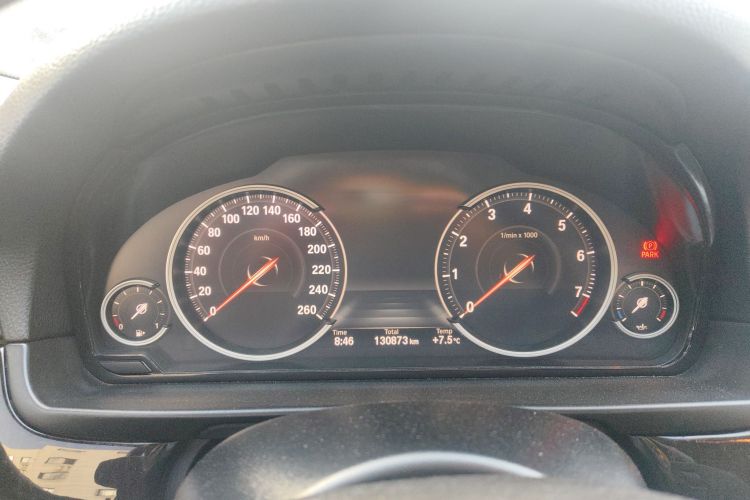 宝马5系 2017款 525Li 领先型中控内饰14