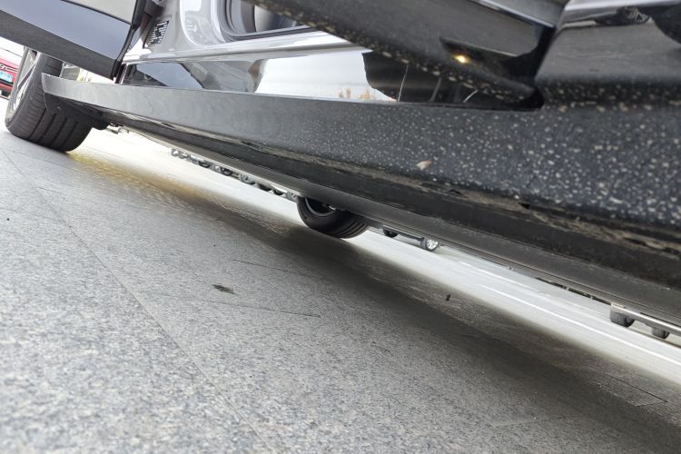 小米汽车 小米YU7 2025款 超长续航后驱版局部细节9001