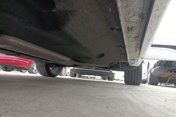 红旗HS5 2023款 2.0T 四驱旗享Pro版局部细节9002