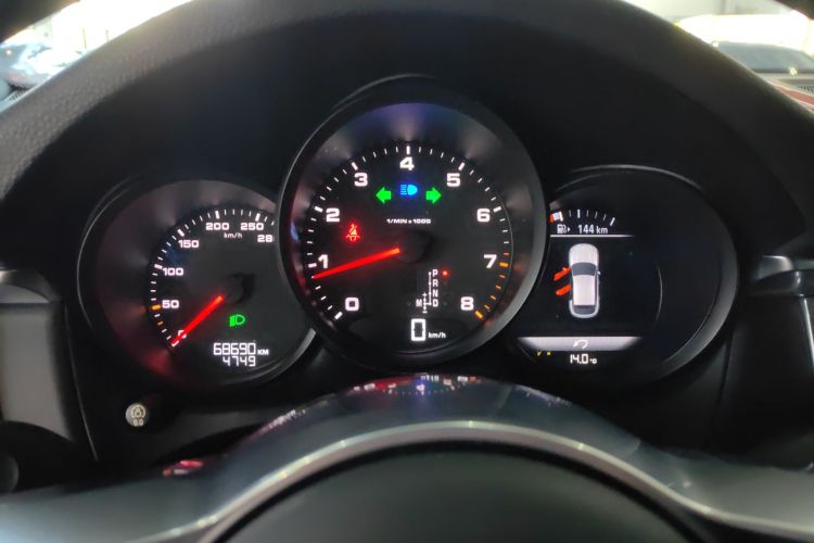 保时捷 2017款  Macan 2.0T中控内饰14