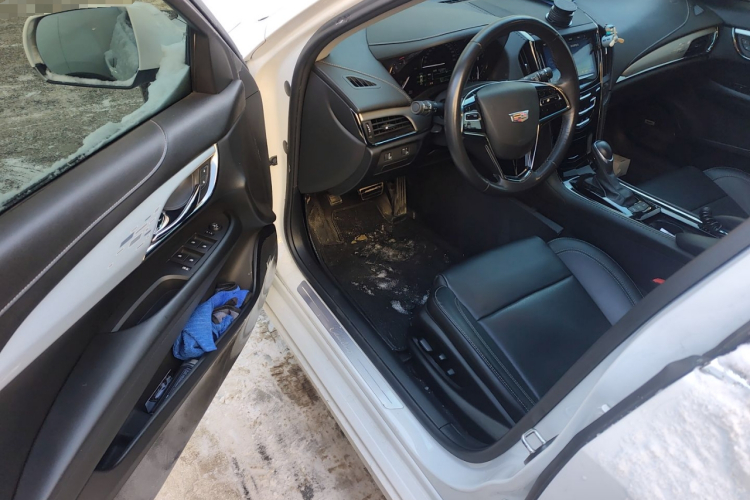 凯迪拉克ATS-L 2017款 28T 时尚型中控内饰20