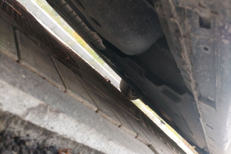 红旗H9 2024款 2.0T 旗享 私享风尚版局部细节9002