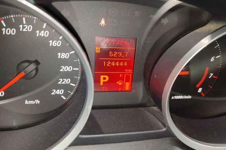 三菱 翼神 2012款 贺岁版 1.8L CVT舒适型中控内饰15