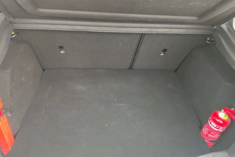 福特 福克斯 2018款 两厢经典 1.6L 自动风尚型智行版机舱底盘23