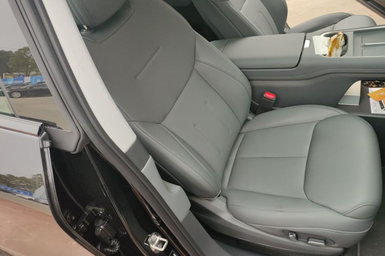 小鹏G6 2025款 625 长续航 Max 科技版局部细节41