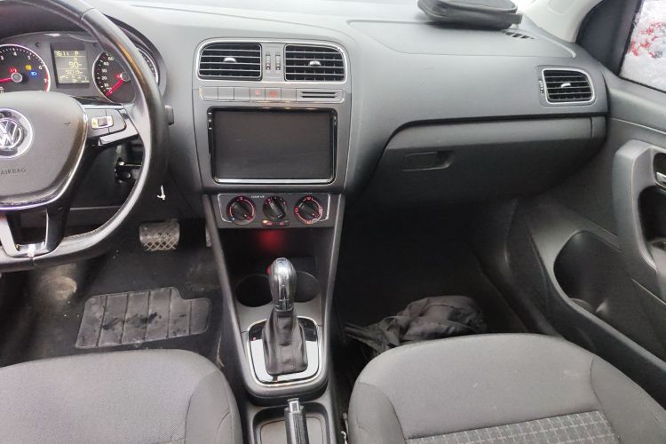 大众 Polo 2016款 1.6L 自动舒适型中控内饰16