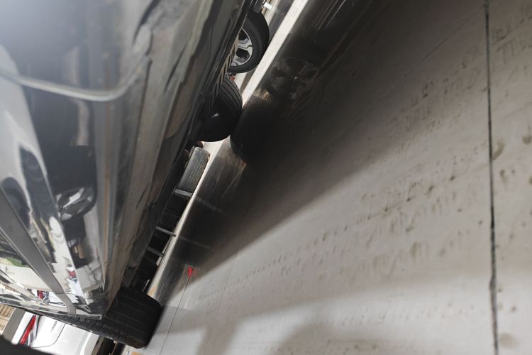 领克09 2021款 2.0T Ultra 六座局部细节9001