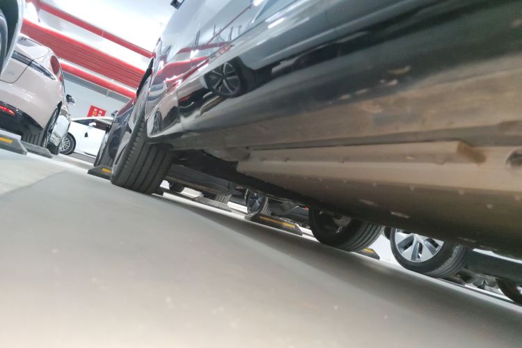 领克08 EM-P 2025款 220km 四驱性能Halo局部细节9001