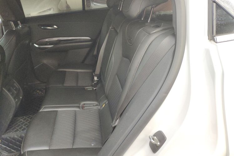 凯迪拉克XT4 2020款 改款 28T 两驱技术型中控内饰21