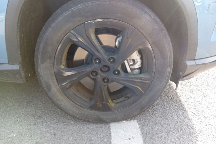 小鹏G3 2020款 400 尊享版车身外观10