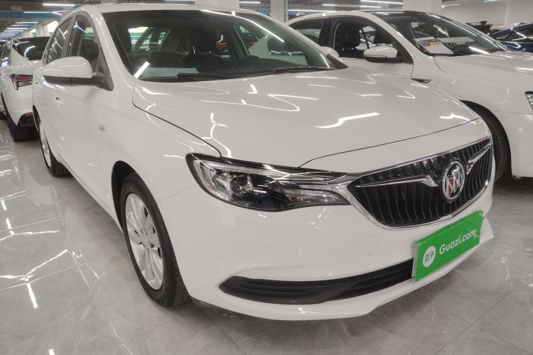 别克 英朗 2021款 改款 典范 1.5L 自动精英型车身外观3