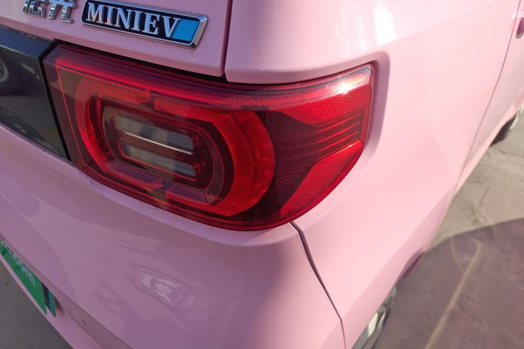 五菱汽车 宏光MINIEV 2021款 马卡龙时尚款 三元锂车身外观9