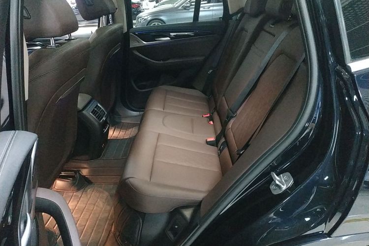 宝马X3 2022款 改款 xDrive25i M运动套装中控内饰7004