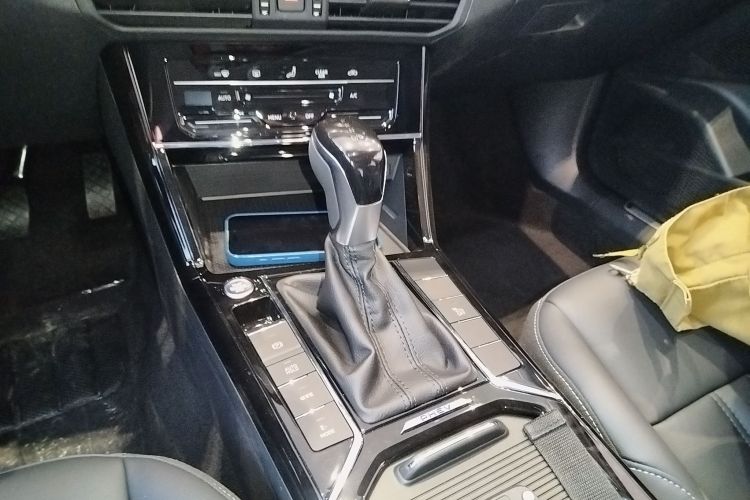 大众 帕萨特新能源 2025款 430PHEV 混动商务版中控内饰18